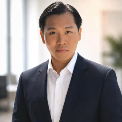 Portrait of Nhat-Huy Nguyen